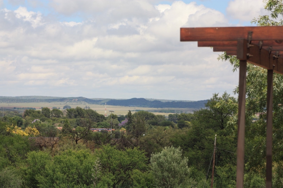 2 Bedroom Property for Sale in Langenhovenpark Free State